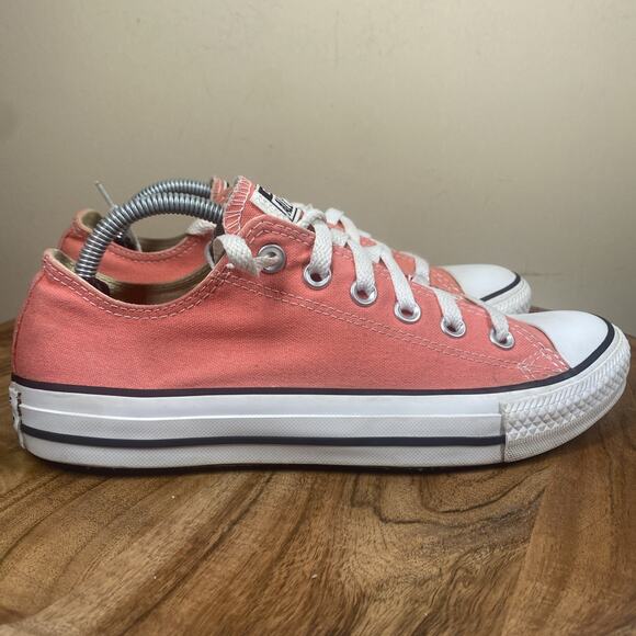 Converse Chuck Taylor All Star Womens Coral Pink Size 8 Low Top Shoes - Picture 1 of 11